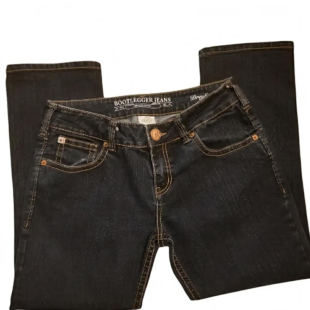Bootlegger Dreyfus Dark Wash Size 28 capris jeans